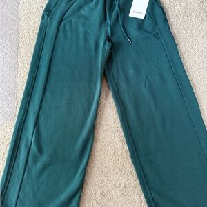 Lululemon Green Scuba Mid-Rise Wide Leg Pants